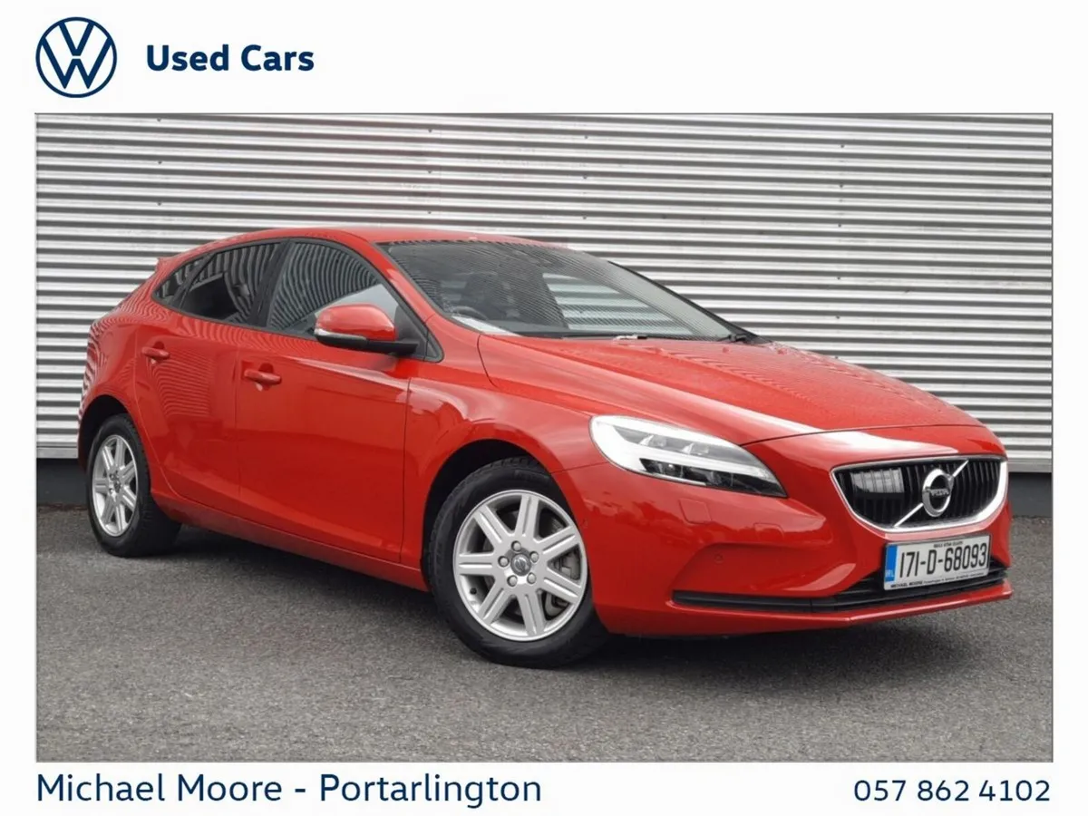 Volvo V40 V40 2.0 D LDA-MD4204 T 5DR AUTO - Image 1