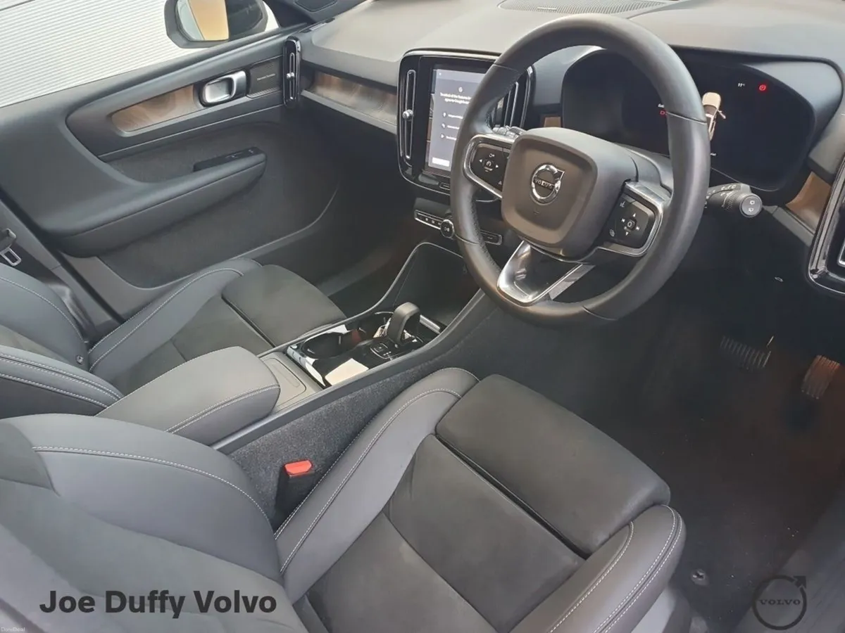 Volvo XC40 BEV 231hp Ultimate - Image 4