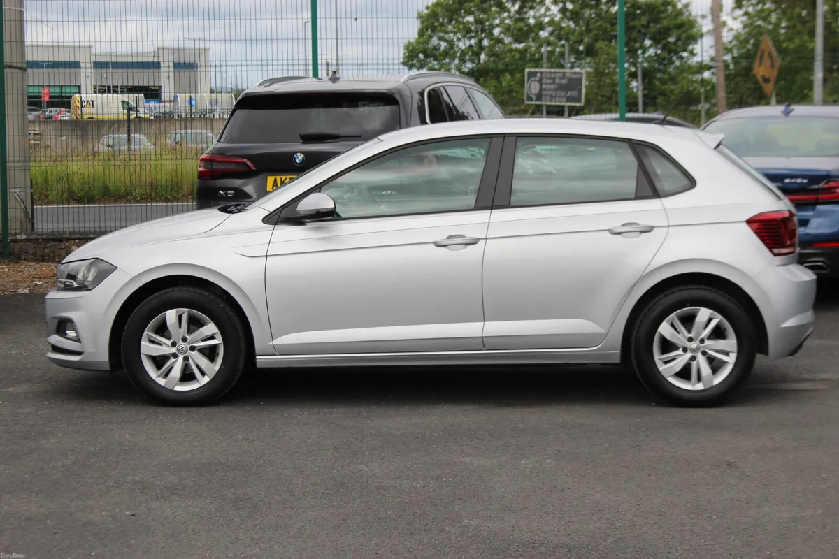 Volkswagen Polo 2019 TRENDLINE ON 32KMS - Image 4