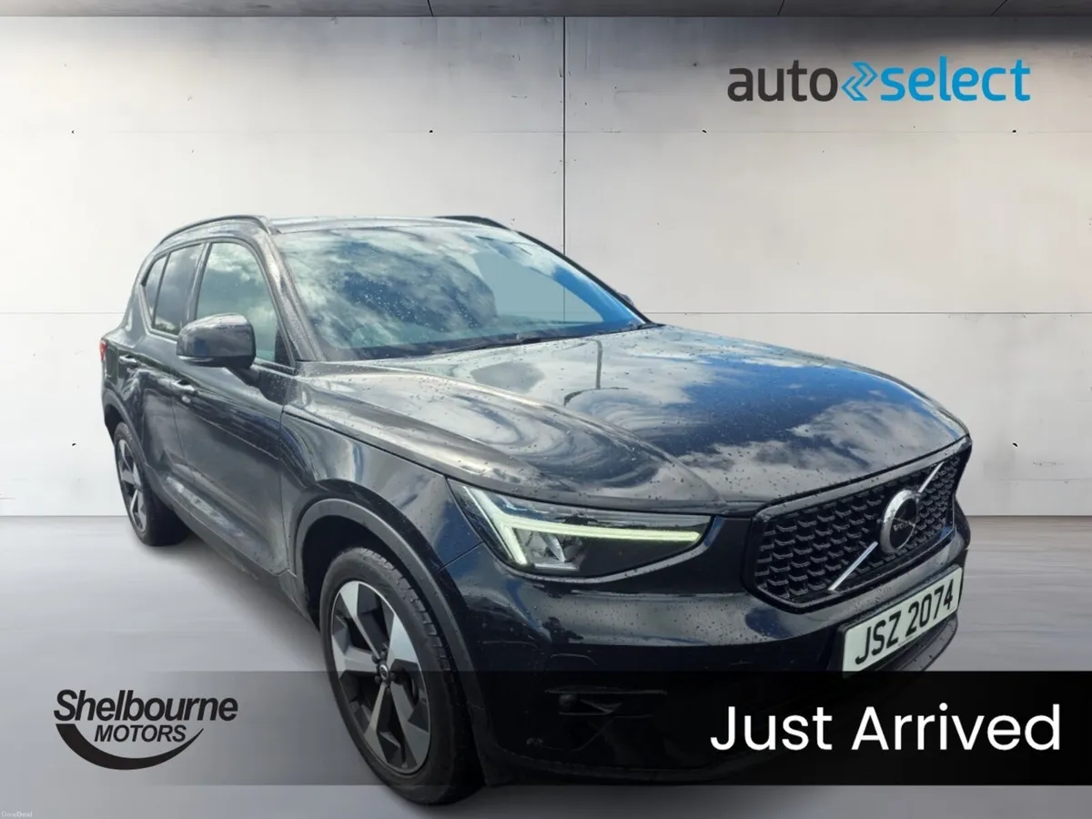 Volvo XC40 B4 PLUS - Image 1