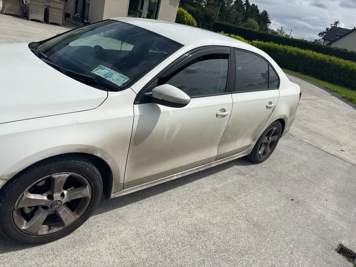 VW Jetta - Image 4
