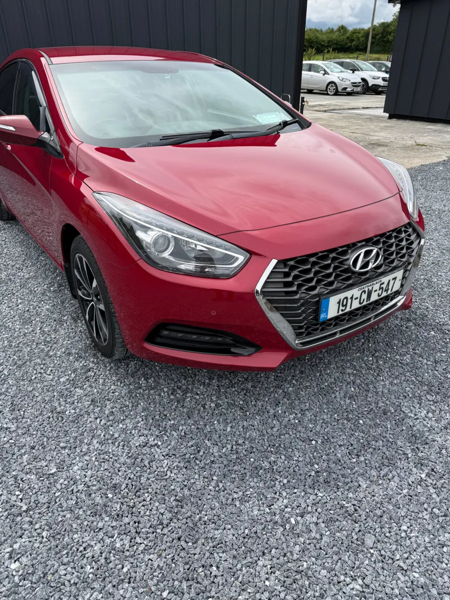 2019 Hyundai i40 1.6 Diesel - Image 3