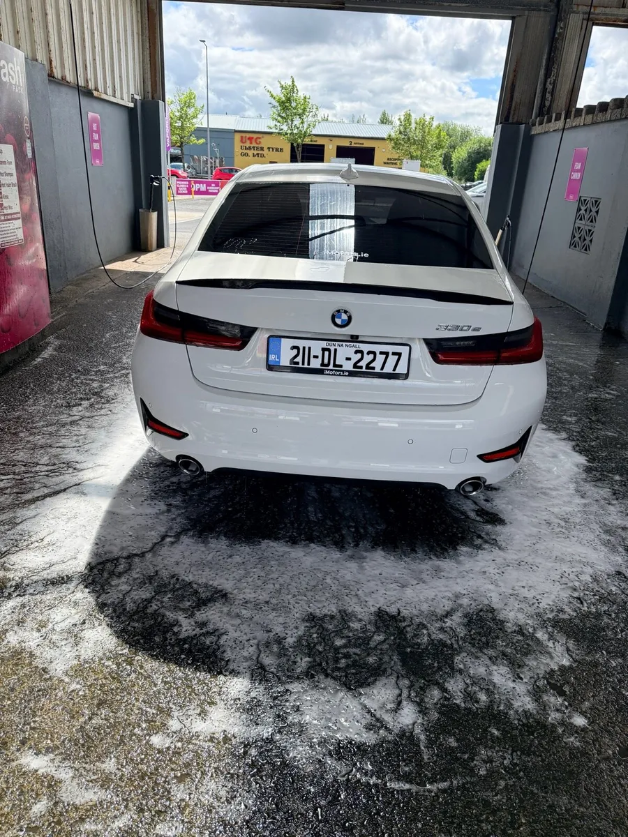 Car - Image 3