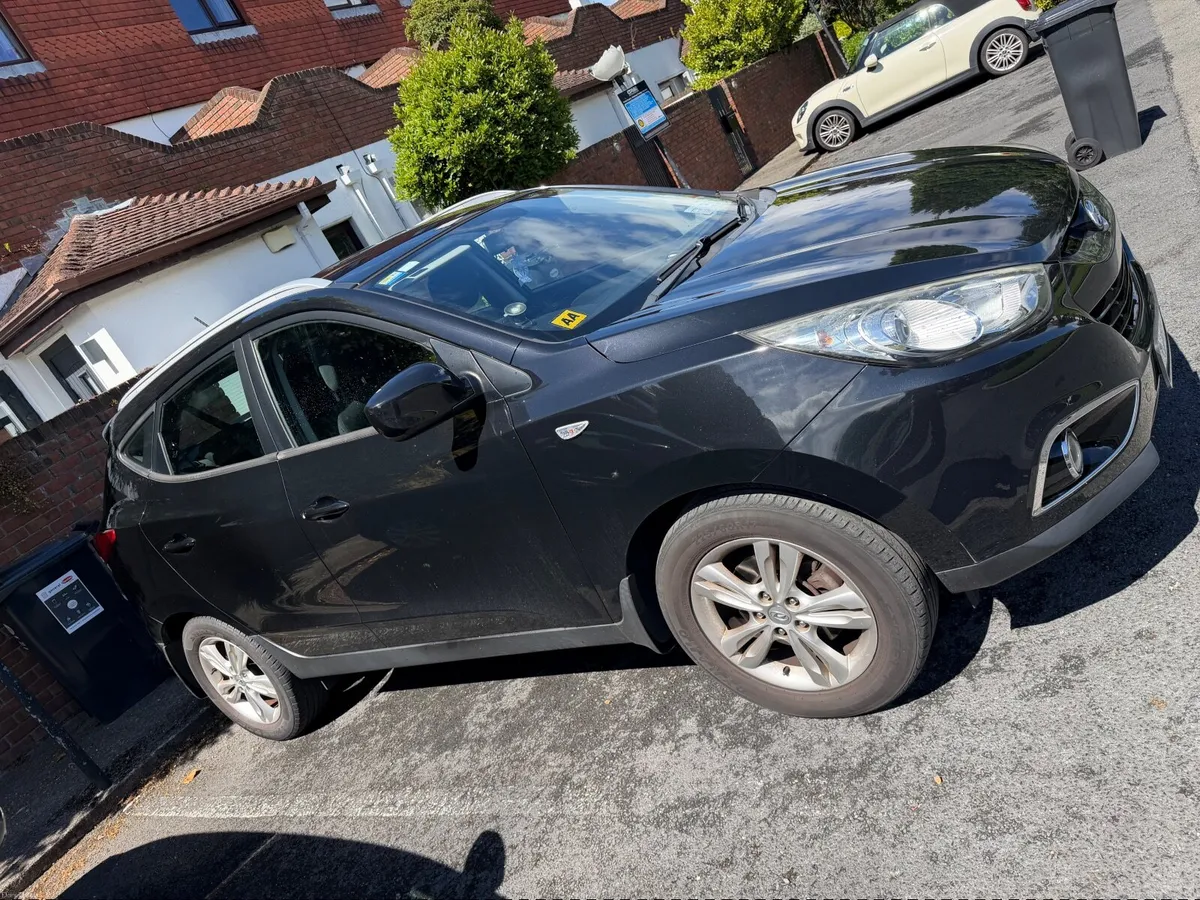 Hyundai ix35 - Image 1
