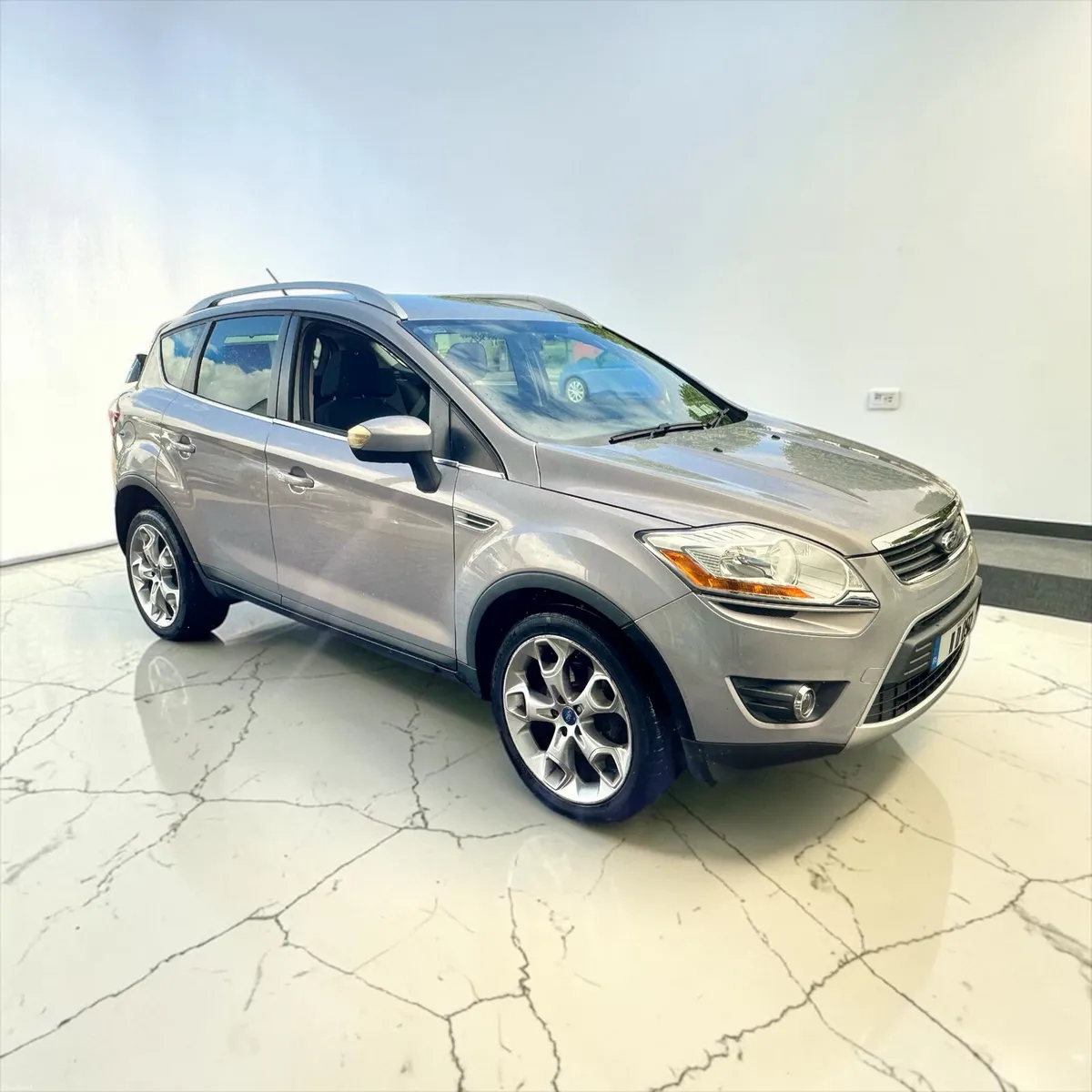 2011 Ford Kuga2.0TDCI 140PS Zetec - Image 3