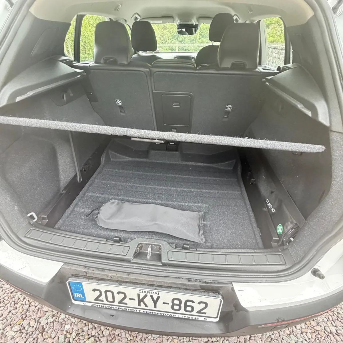 Volvo XC40 2020 Pristine Condition - Image 4