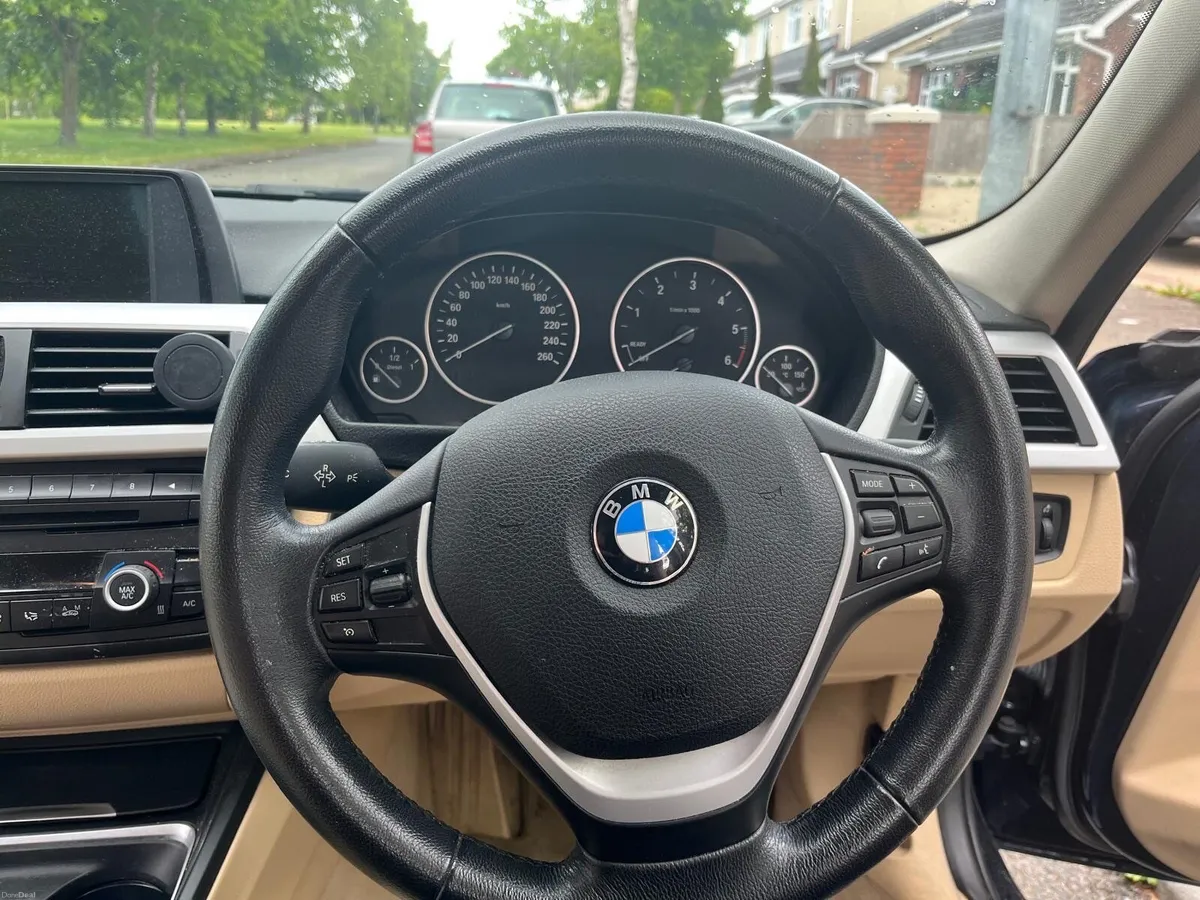BMW 3-Series 2013 - Image 3
