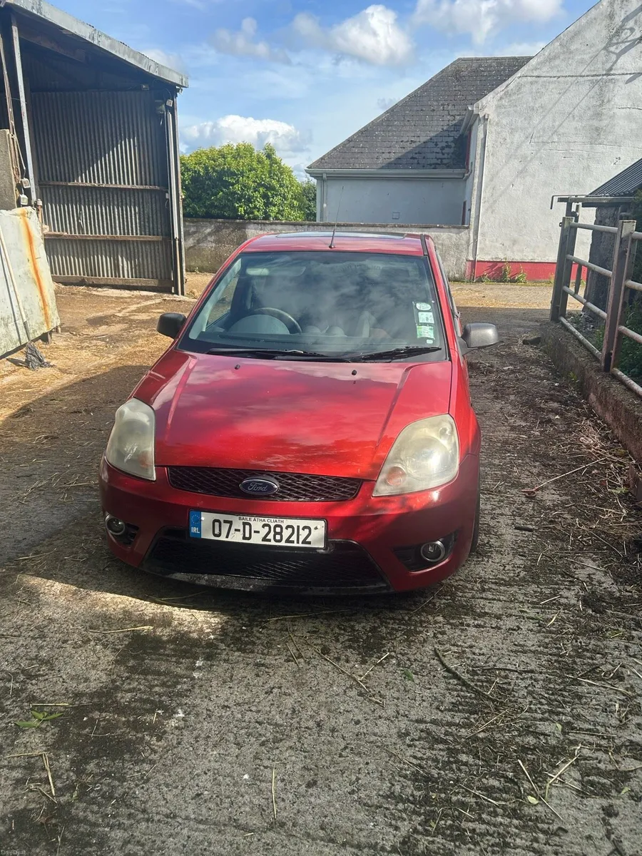 Fiesta zetec - Image 4