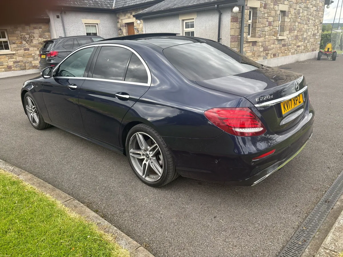 Mercedes E220D - Image 4