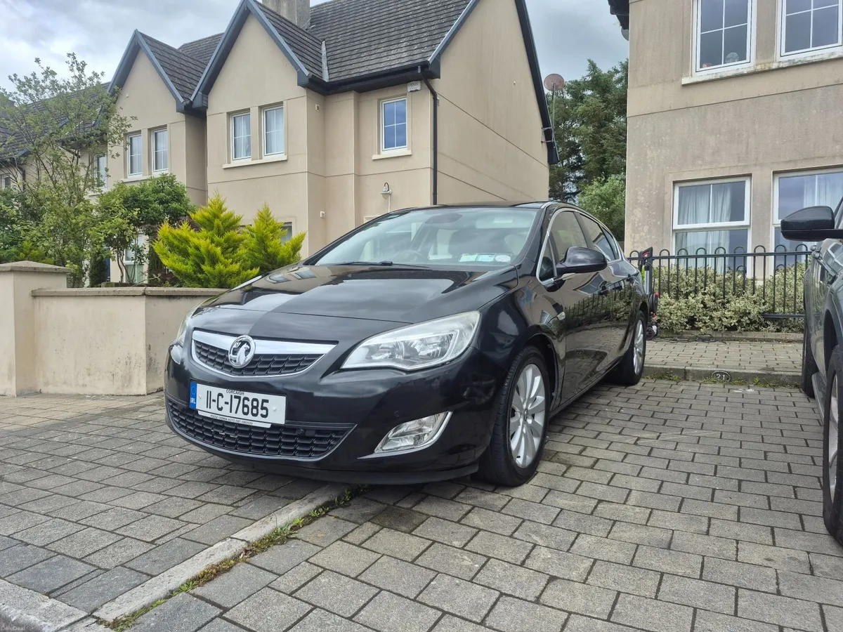 Vauxhall Astra J 2011 - Image 1