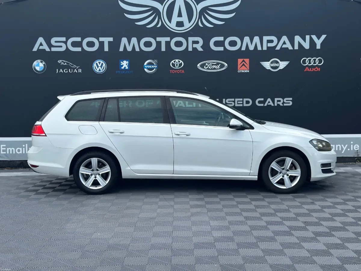 Volkswagen Golf 1.2 L Petrol, Auto - Image 4