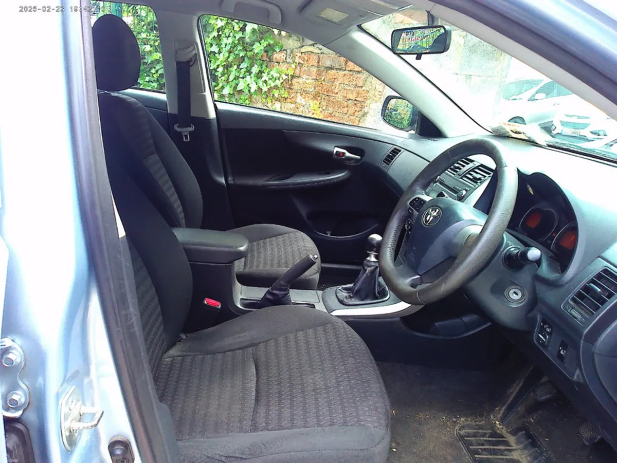 Toyota Corolla 1.4 D-4D TERRA MC 4DR - Image 5