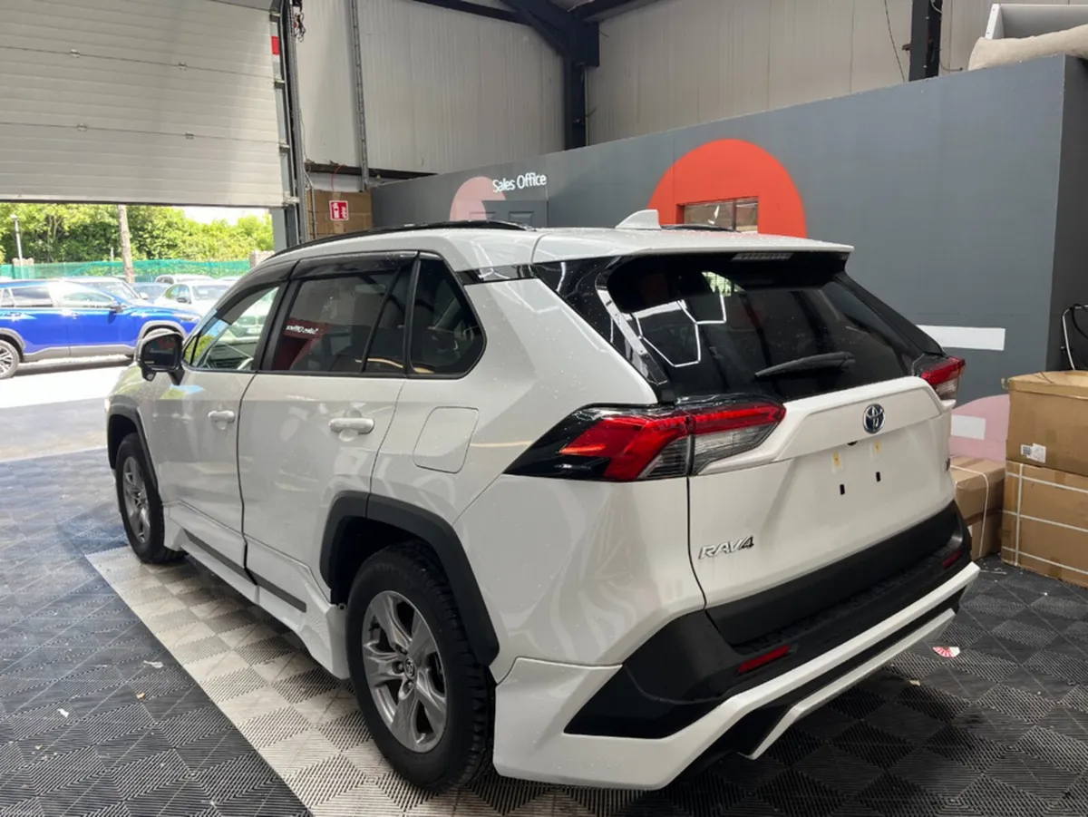 Toyota RAV4 2024 TOYOTA RAV4 HYBRID X 2.5 AUTOMATI - Image 4