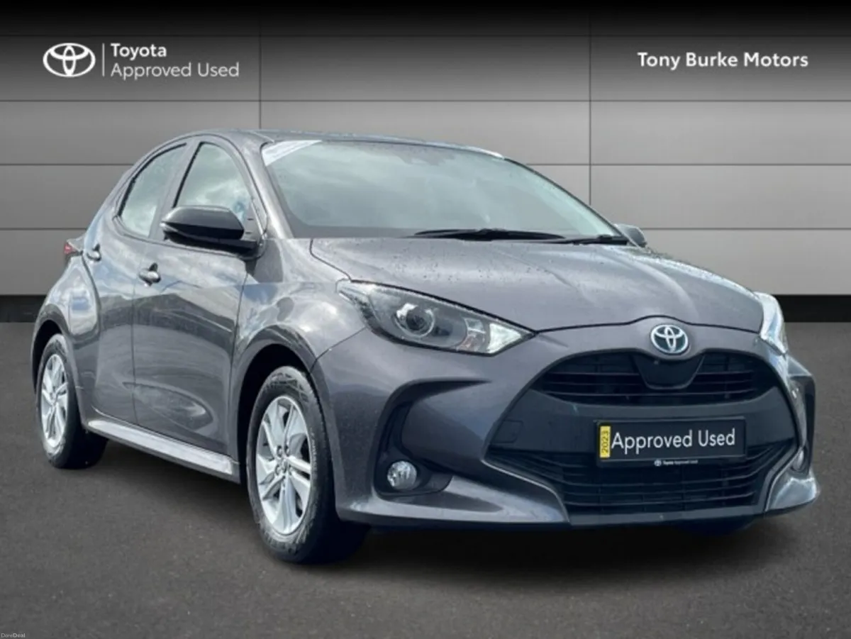 Toyota Yaris Hybrid - New Generation - Luna Editio - Image 1