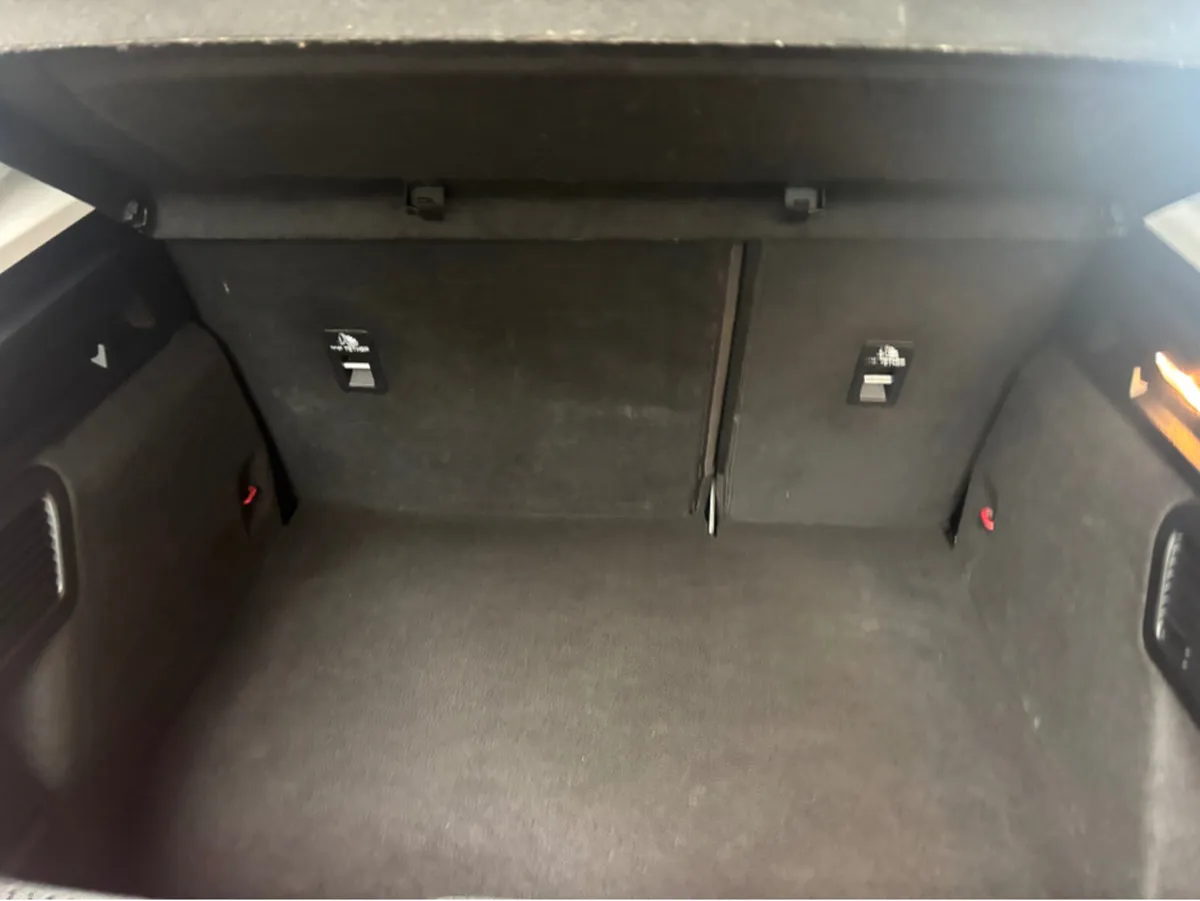 Ford Focus TITANIUM 1.0T 125 M6 4DR - Image 4