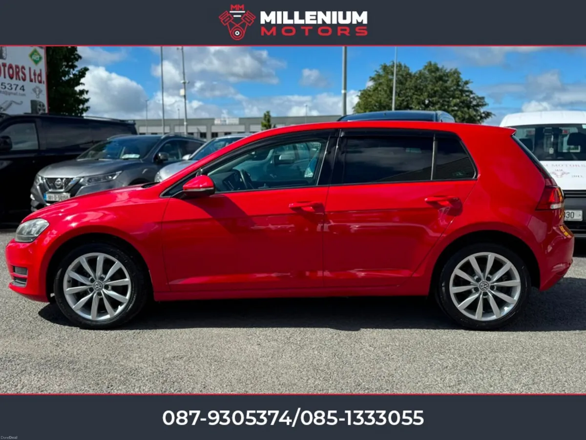 Volkswagen Golf LOW KMS//TOP SPEC//IMMACULATE//NEW - Image 5