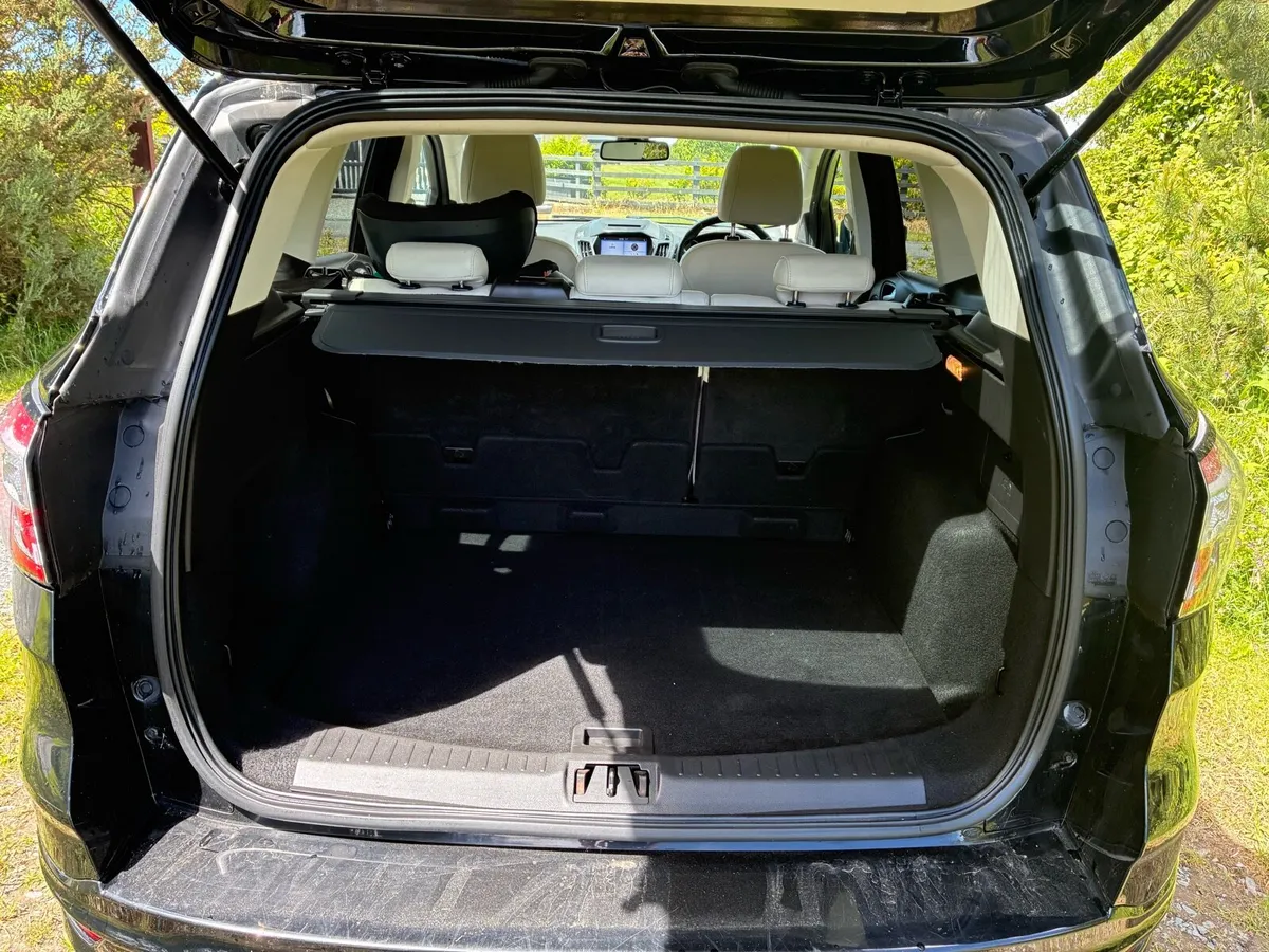 Ford Kuga Vignale 2017 - Image 6