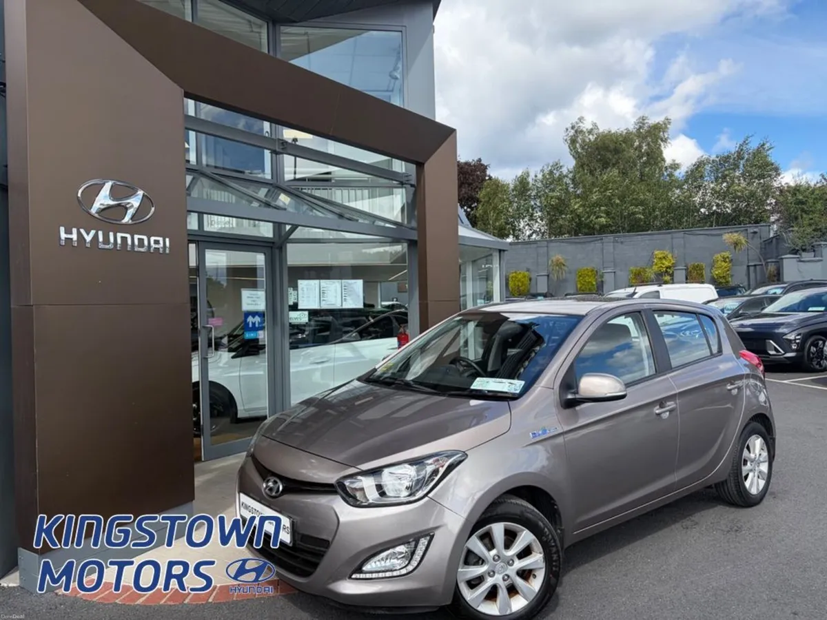 Hyundai i20 1.2 Premium 4DR - Image 1