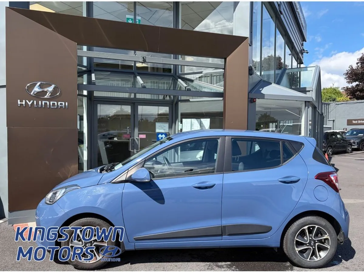 Hyundai i10 Deluxe 4DR - Image 3