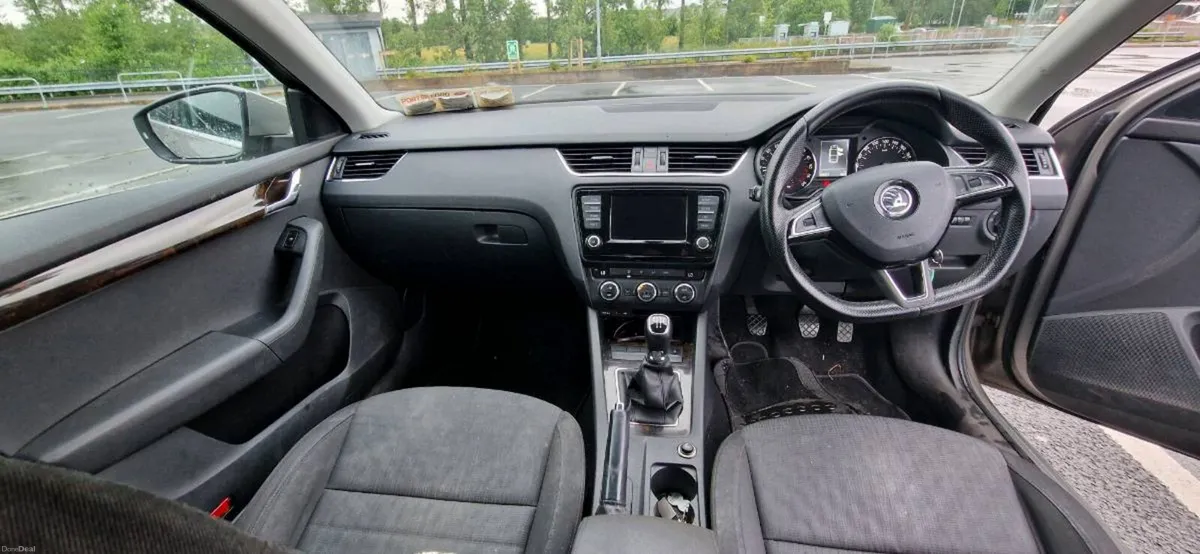 2016 Skoda Octavia 1.6 diesel Full service history - Image 3