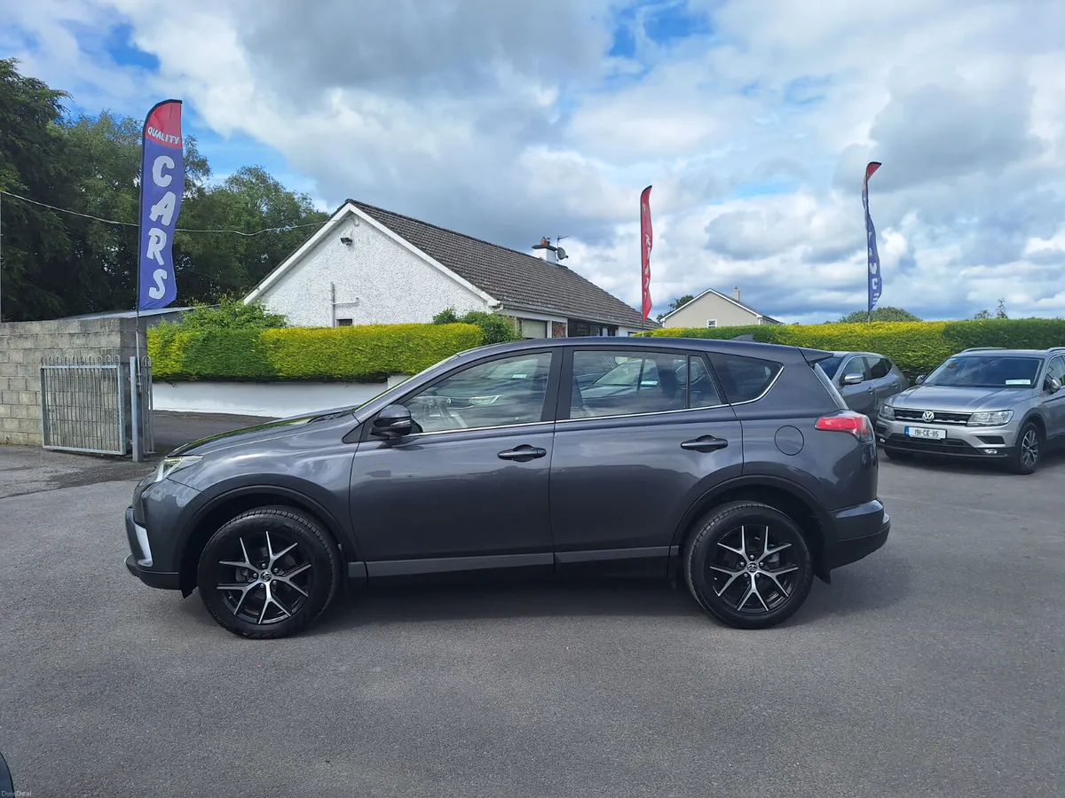 Toyota RAV4 Lune Sport 2.0 *High Spec/Heat Seats - Image 4