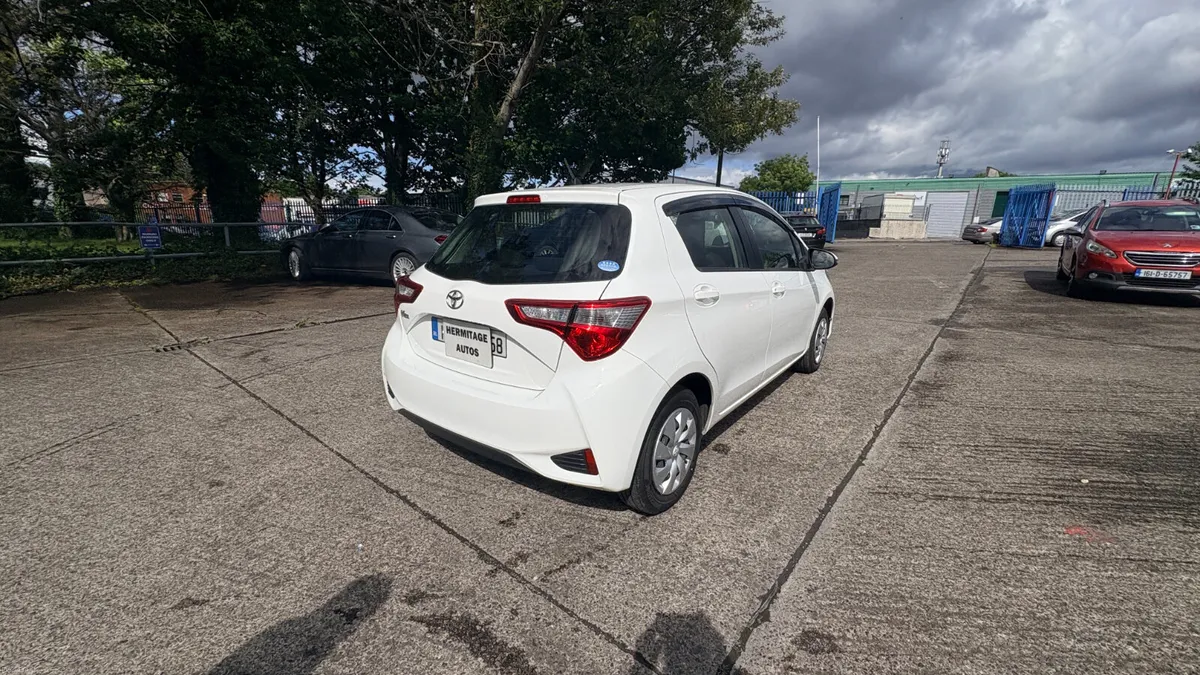 Toyota Vitz 1.0 Petrol Auto 2017 - Image 4