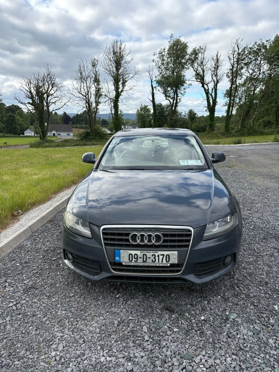 2009 Audi A4 - Image 2