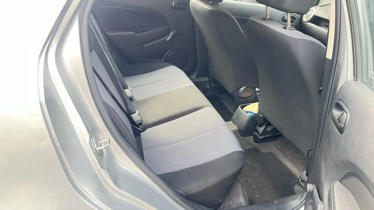Mazda 2  209,722kms.  €495. - Image 6