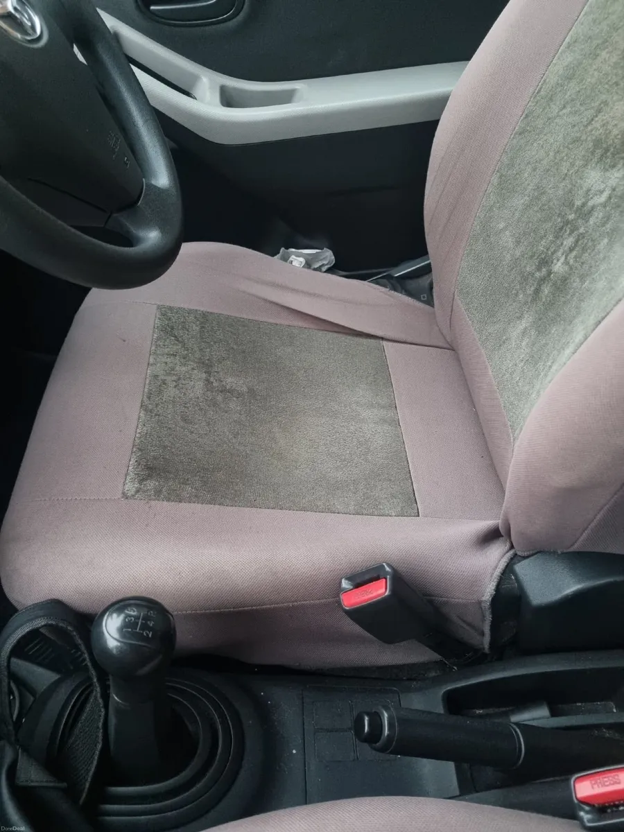 Toyota Yaris 2008 - Image 3