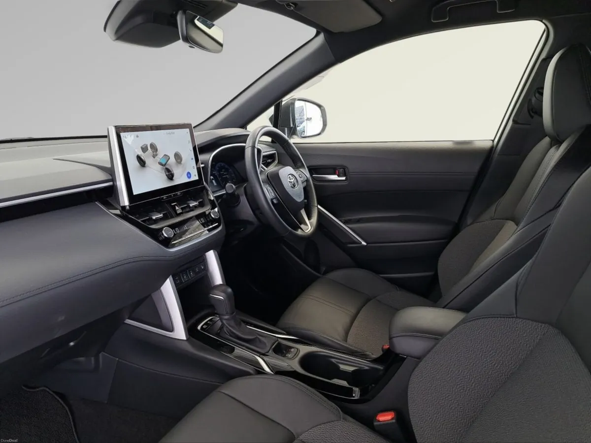 Toyota Corolla Cross HYBRID AUTO - Image 4