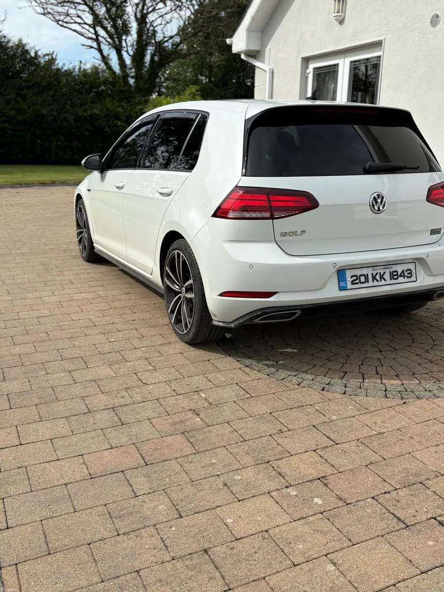 VW Golf - Image 1