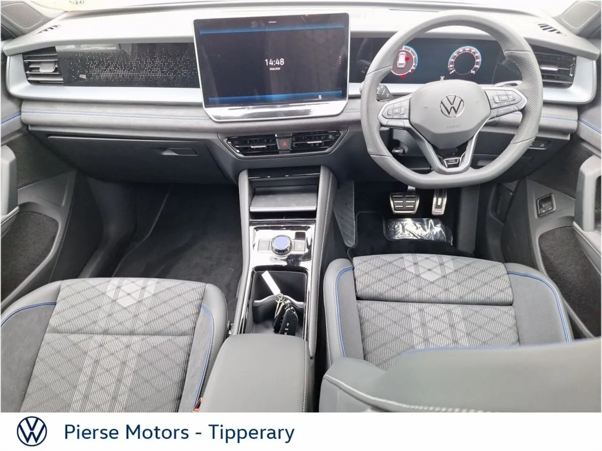 Volkswagen Tayron 1.5 TSI 204PS R-Line 75 Black Ed - Image 4