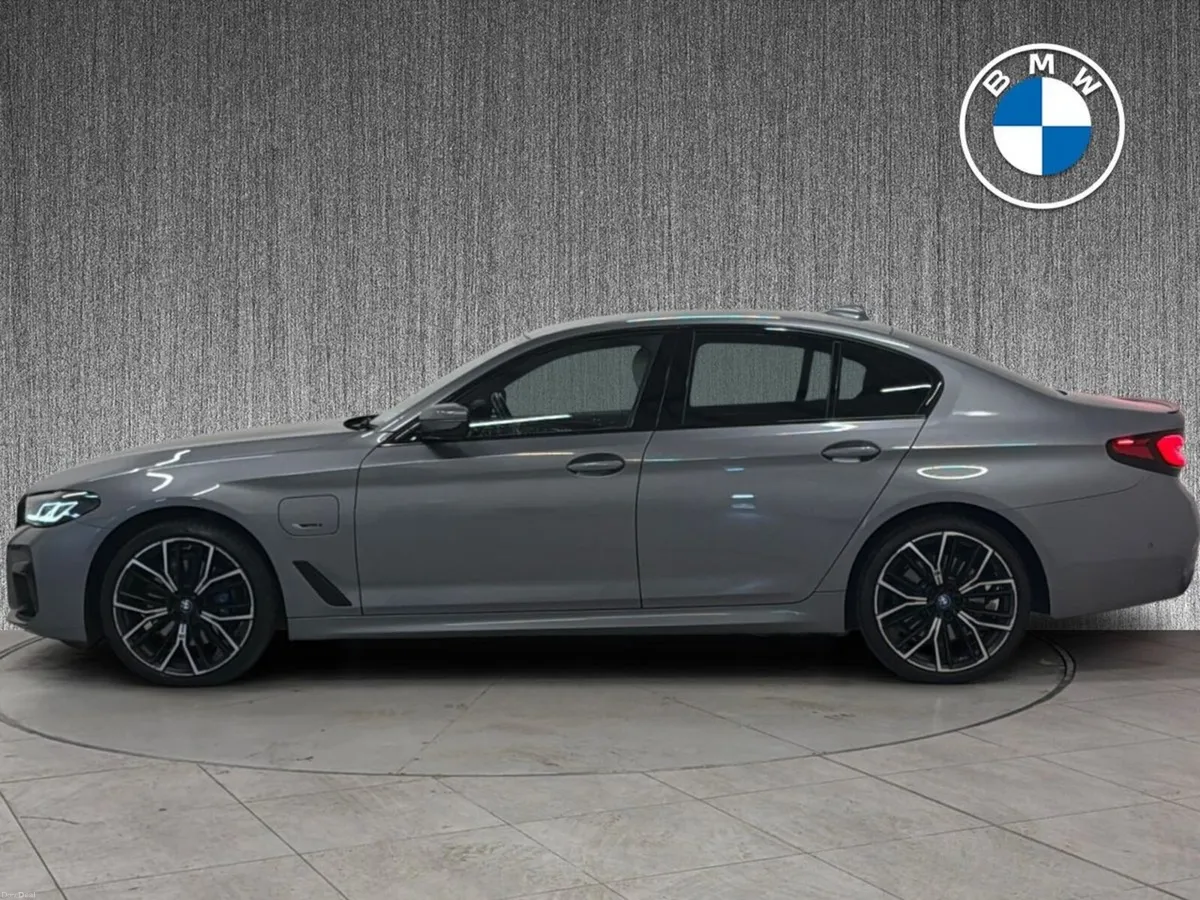 BMW 5-Series 530e M Sport PRO PACK - Image 4