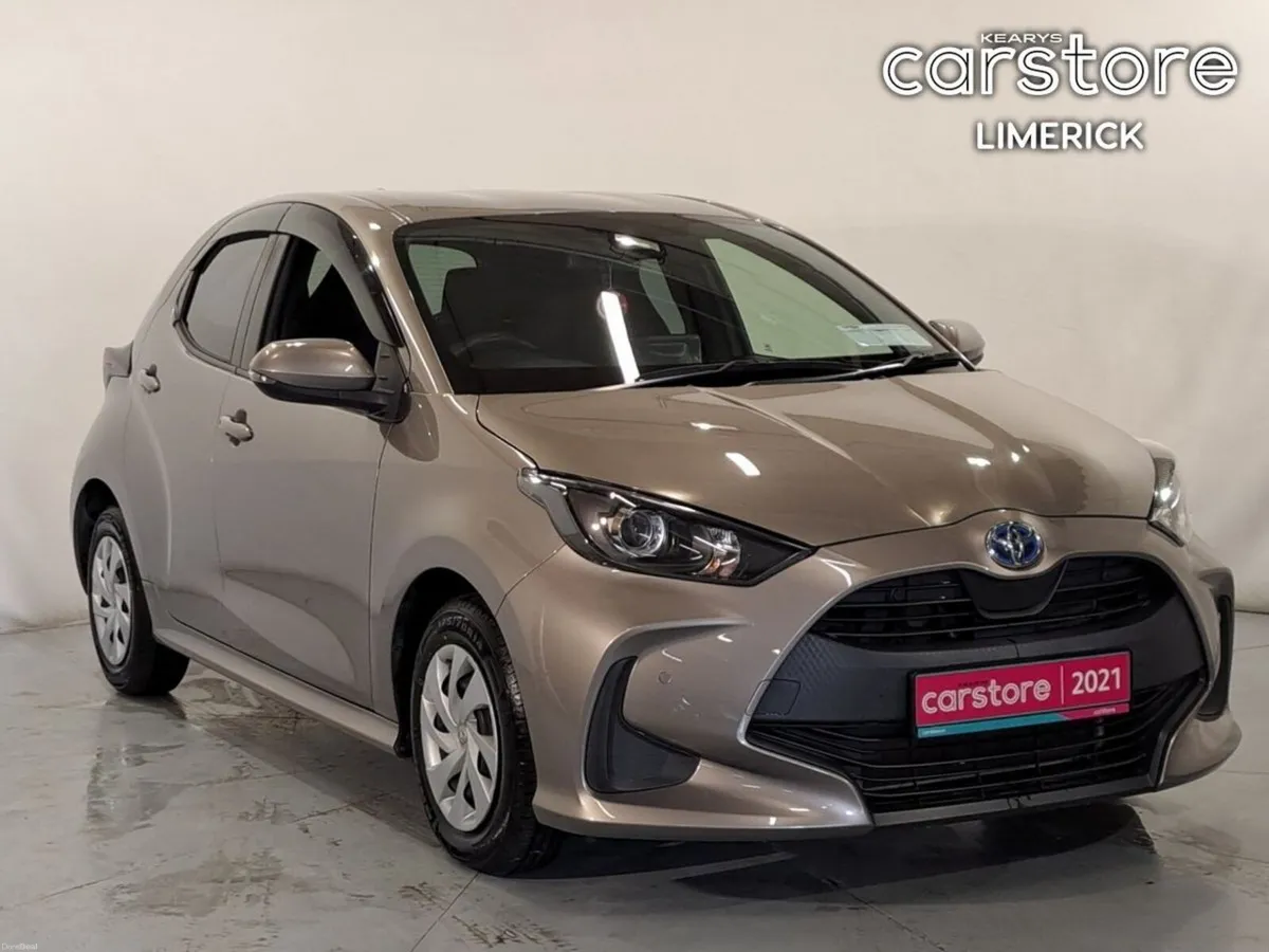 Toyota Yaris 1.5 petrol hybrid - Image 1