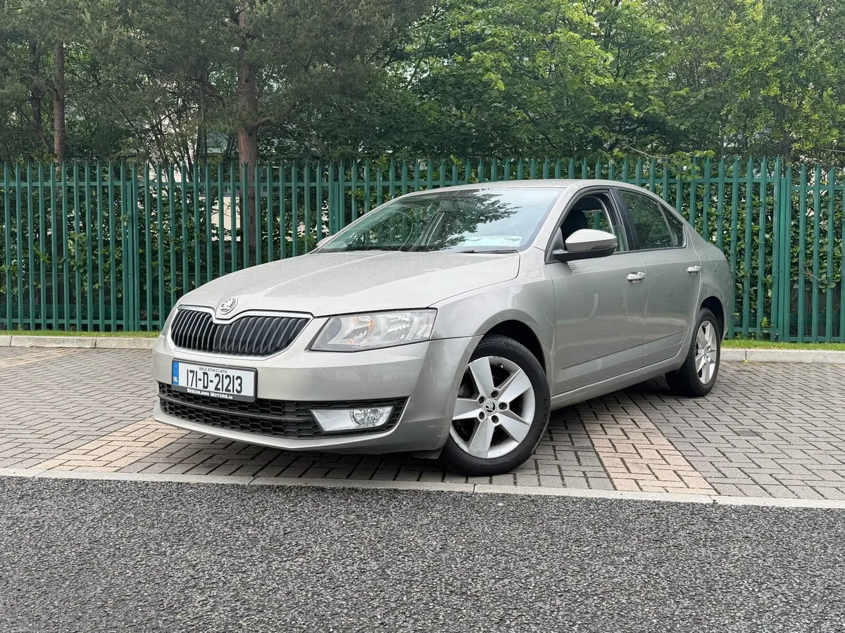 SKODA OCTAVIA 1.6 DIESEL AUTOMATIC NCT 02/27 - Image 2