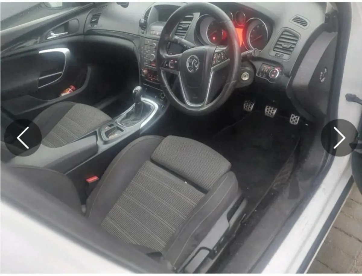 Vauxhall Insignia 2012 - Image 1