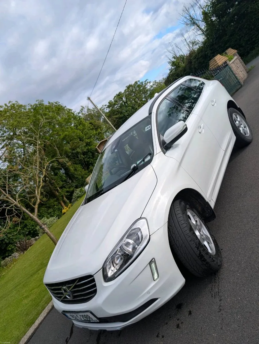 Volvo XC60 - Image 1