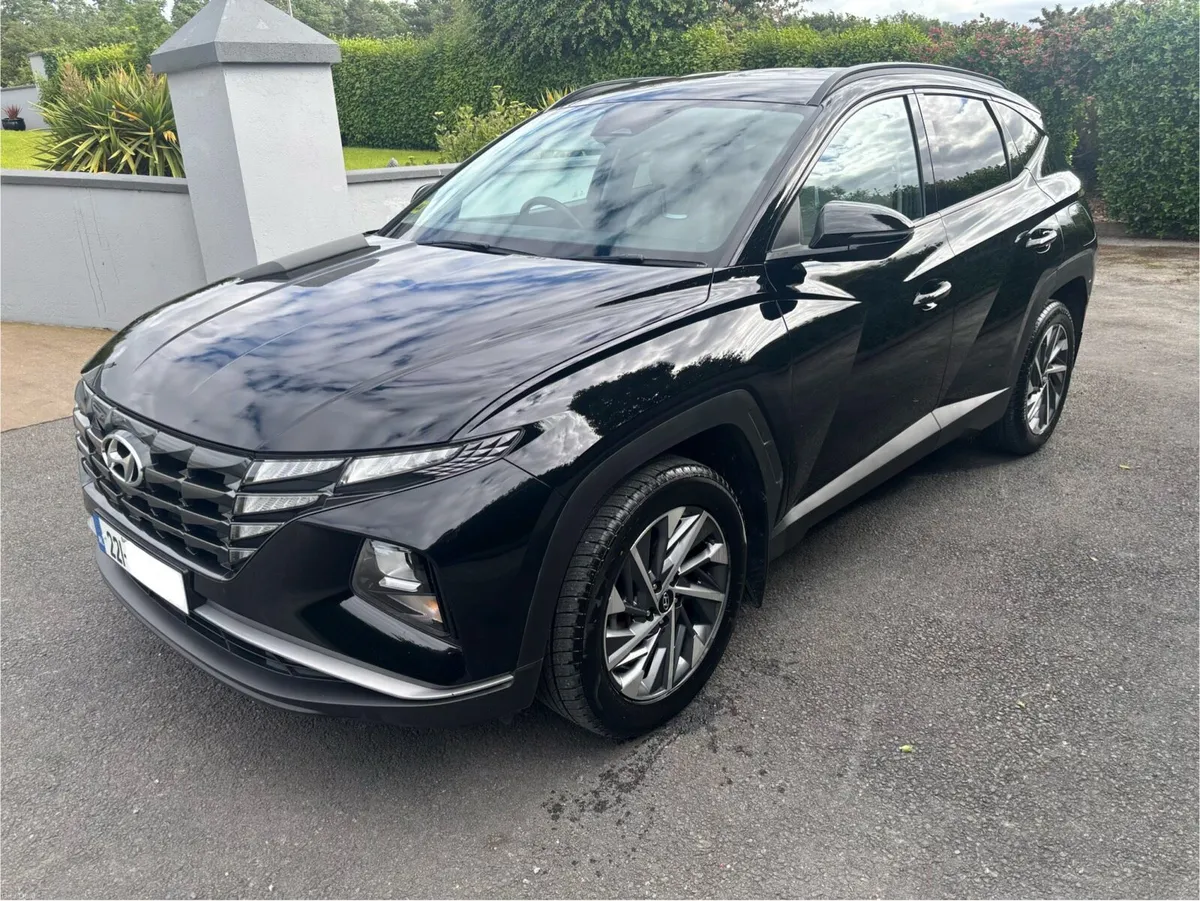 (221) Hyundai Tucson Executive Model 2022 - Image 2