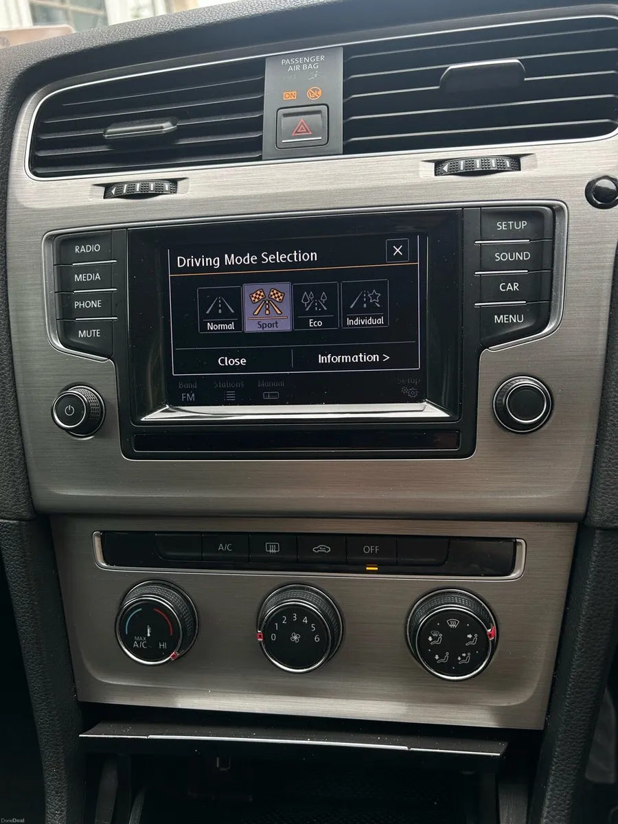 Volkswagen Golf - Image 6