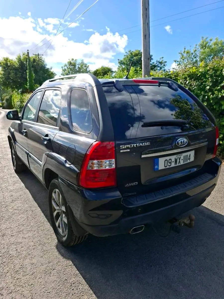KIA SPORTAGE 2009 4X4 - Image 3