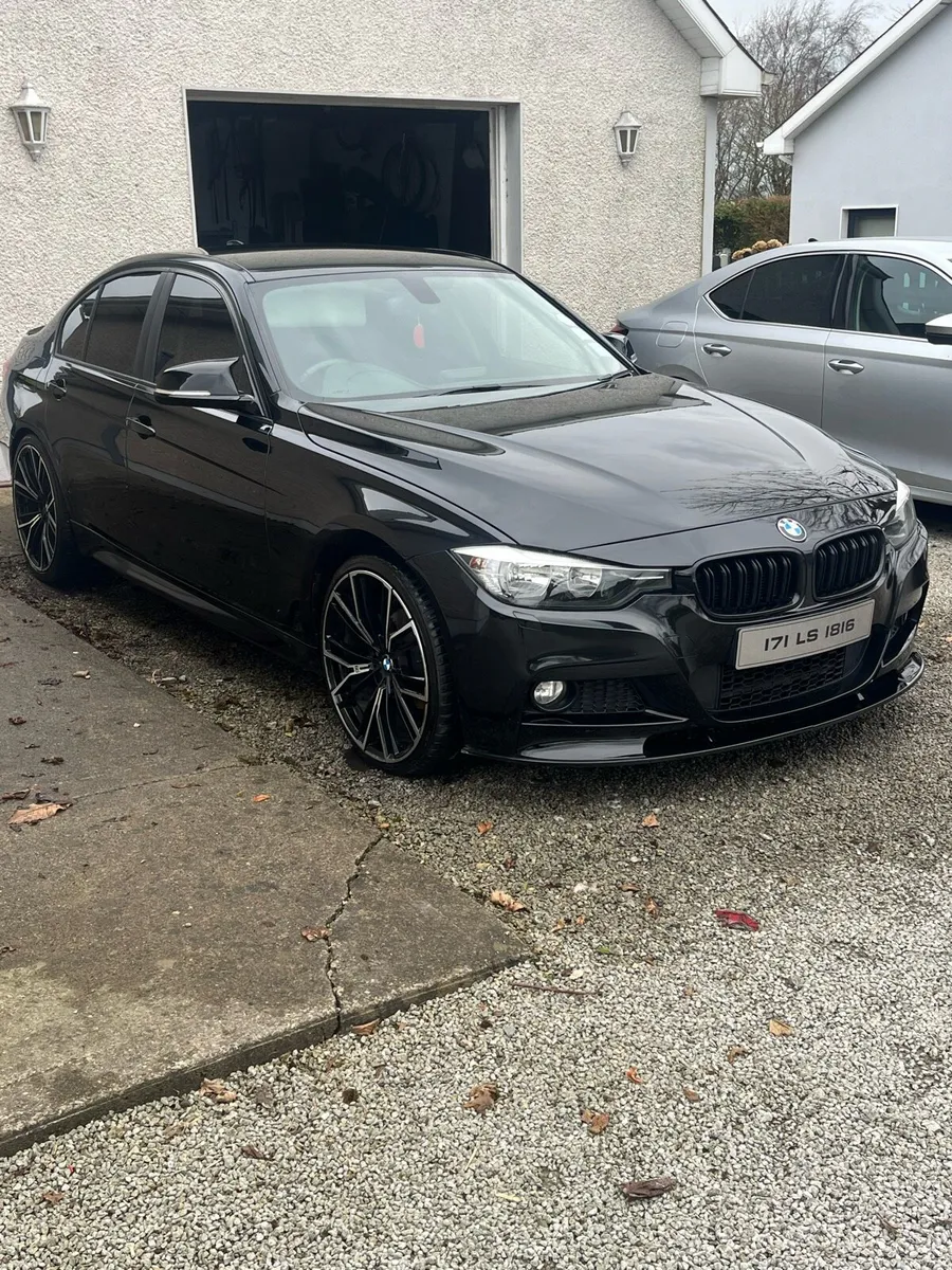 BMW 3 Series 2017 - Image 1