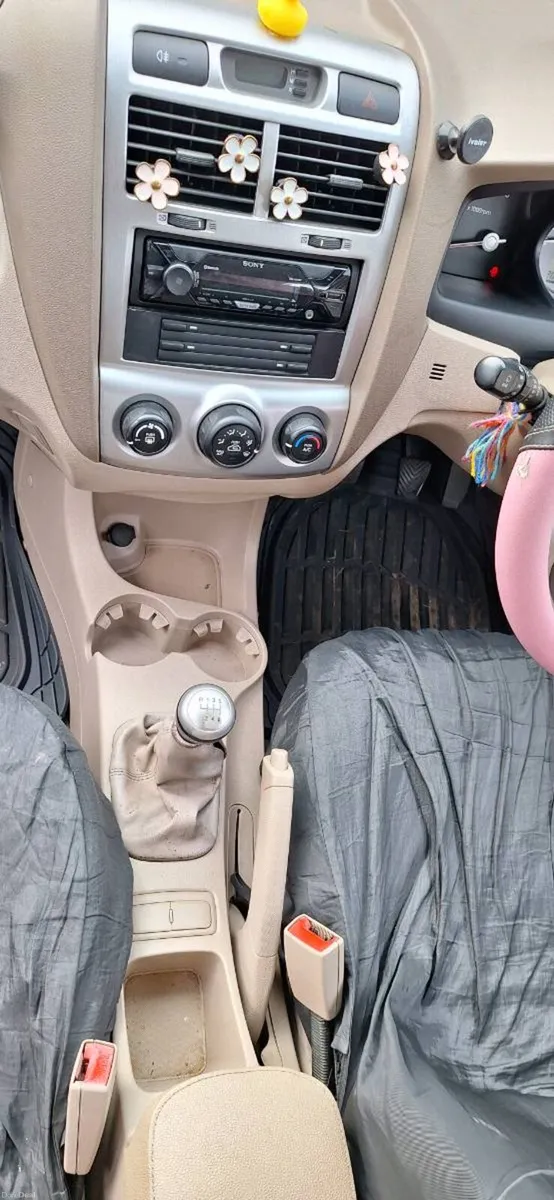 2007 Kia Sportage - Image 3