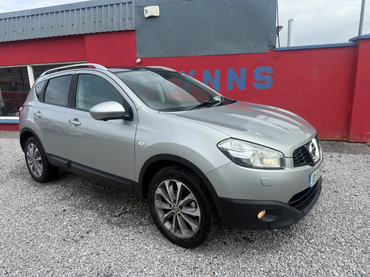 Nissan Qashqai 2013 4X4 Glass Roof - Image 2