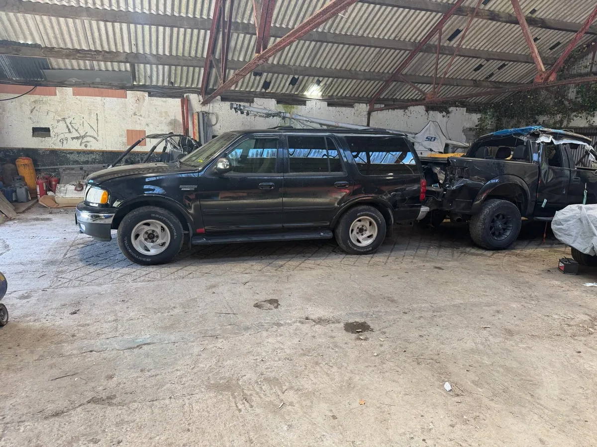 Ford expedition 1999 - Image 1