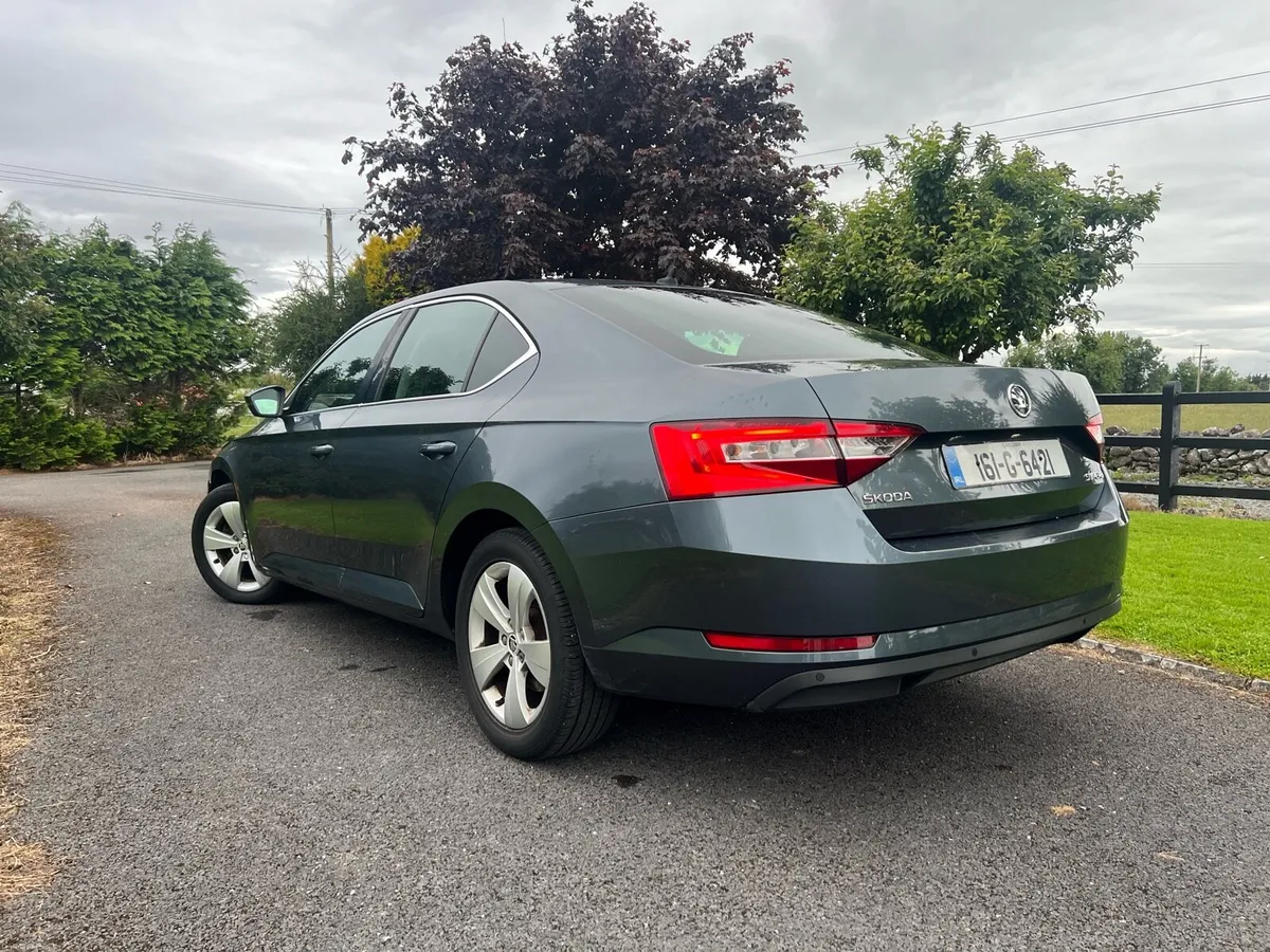 161 Skoda Superb Business 2.0D - Image 4