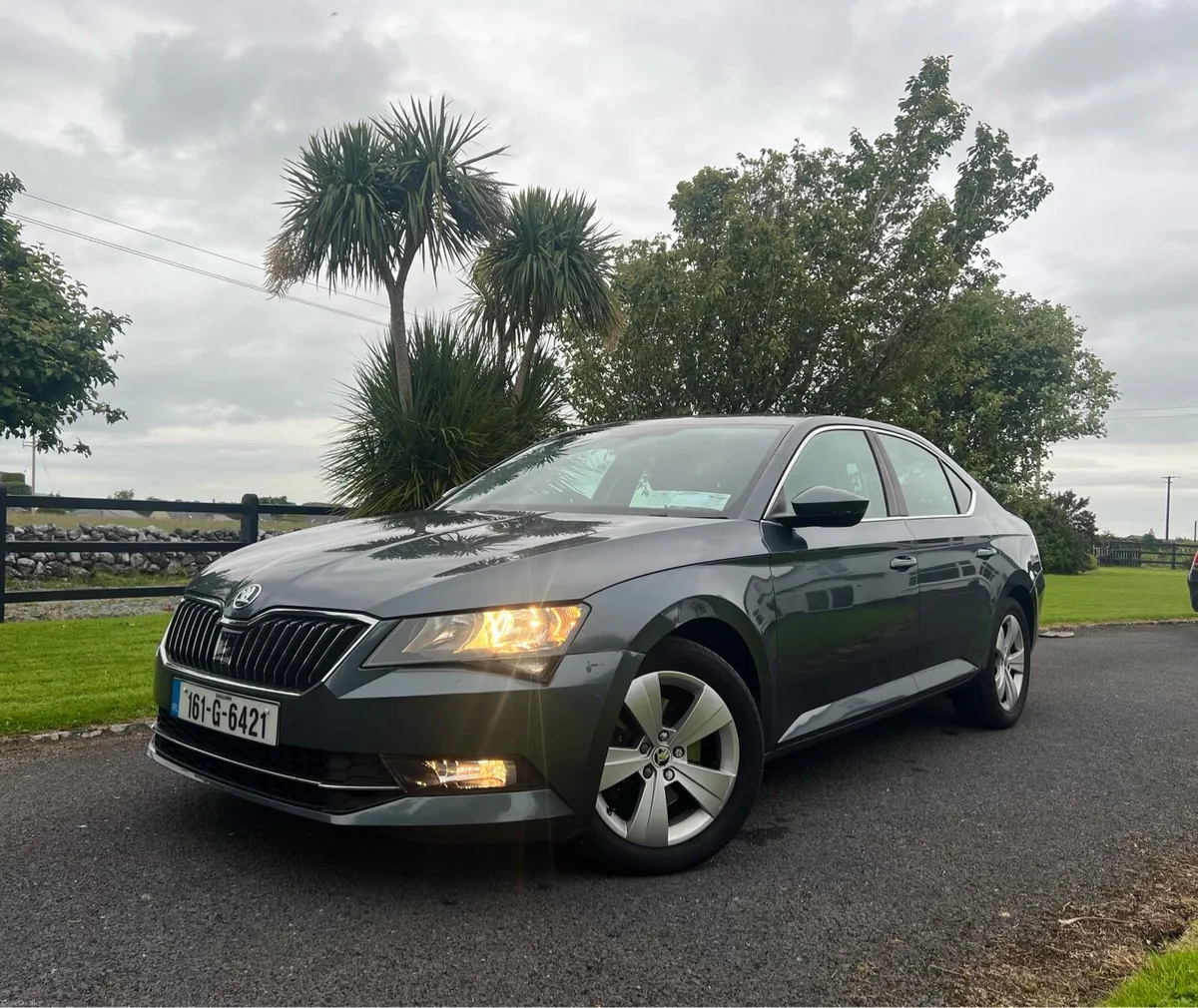 161 Skoda Superb Business 2.0D - Image 1