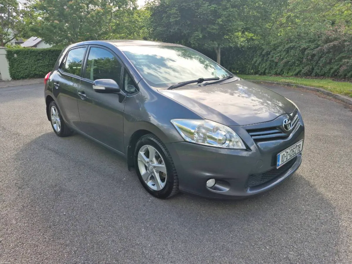 TOYOTA AURIS 1.3 VVTi PETROL ONLY 76,000mls - Image 2