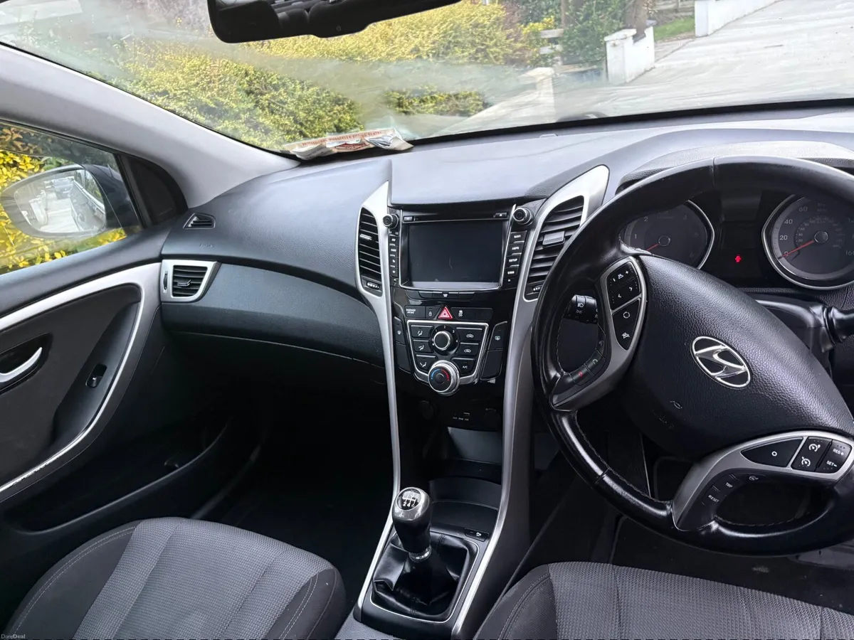 Hyundai i30 2015 - Image 2