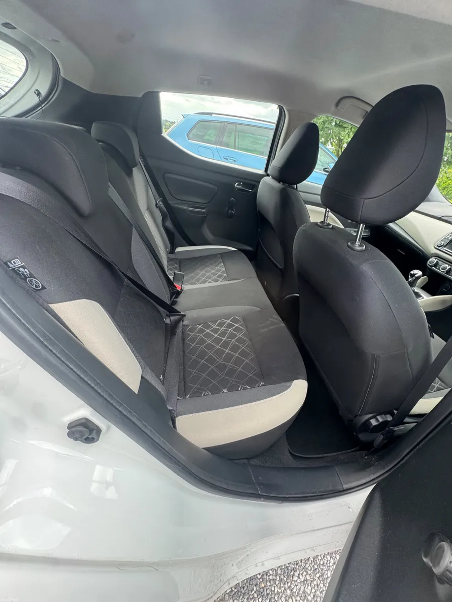 Nissan Micra 2017 very low km taxed tested - Image 5