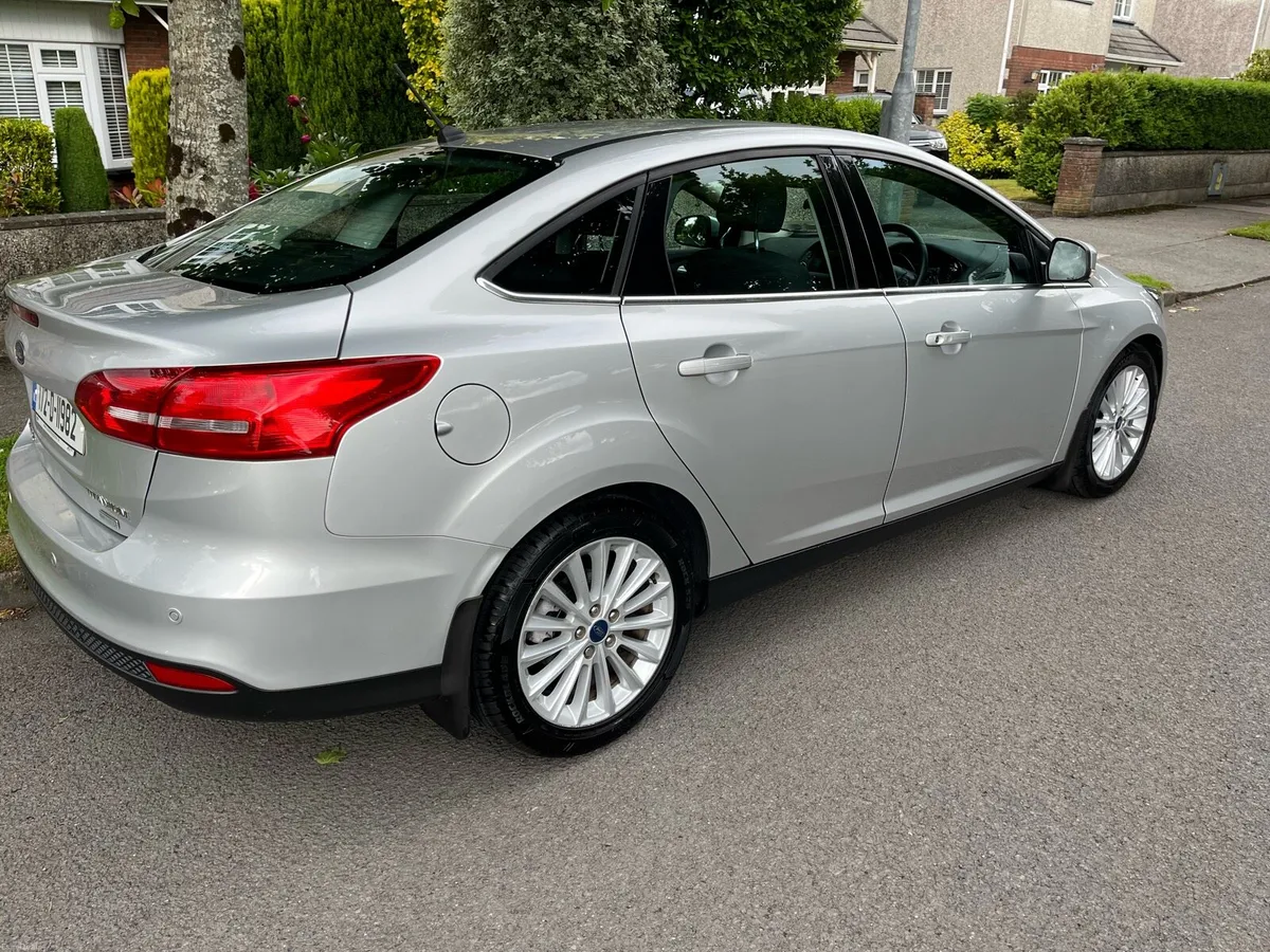 Ford Focus 1.0 Ecoboost Titanium - Image 1
